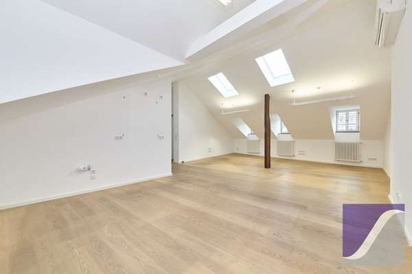 Bernkastel-Kues: „Villa Veltin“ - Imposantes Wohn- und Geschäftshaus an der Mosel