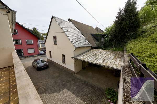 Lieser: Wohnhaus mit Erweiterungspotenzial, Schuppen und Garten