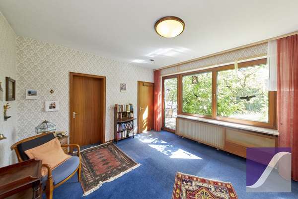 Bernkastel-Kues: Freistehendes Wohnhaus mit idyllischem Garten