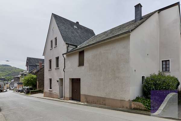 Lieser: Wohnhaus mit Erweiterungspotenzial, Schuppen und Garten