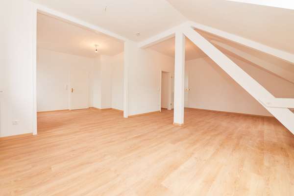 Bernkastel-Kues: 4-Zi.-Wohnung mit Burgblick