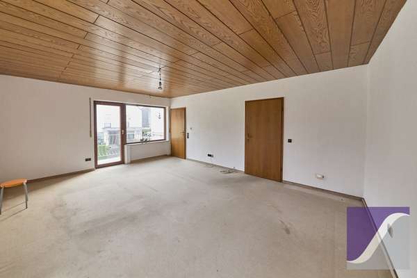 Mülheim: Zwei Häuser mit Garten und Parkplätzen zu einem Kaufpreis