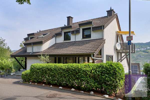 Bernkastel-Kues: Gepflegtes Mehrfamilienhaus mit Burg- und Fernblick