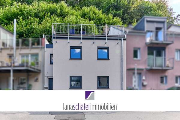 Trier-Biewer: Bezugsfertiges Wohnhaus mit großer Dachterrasse