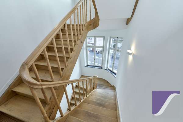 Bernkastel-Kues: „Villa Veltin“ - Imposantes Wohn- und Geschäftshaus an der Mosel