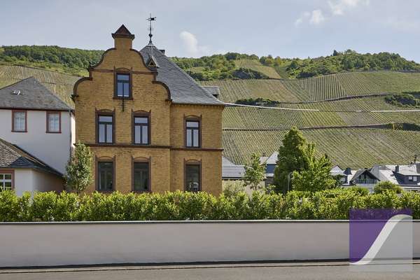 Exzellent sanierte Villa von 1896 mit Moselblick