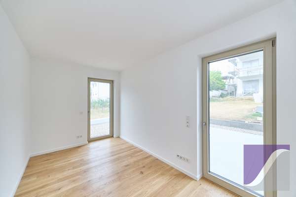 Bernkastel-Kues: Exklusive 4-Zi.-Wohnung mit Balkon und Terrasse