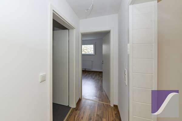 Morbach: Wohnung mit separatem Eingang und kleinem Freisitz