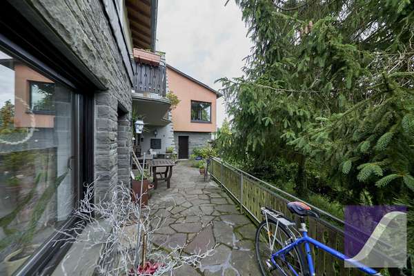 Prüm: Wohnhaus mit Ausblick in idyllischer Lage am Waldrand