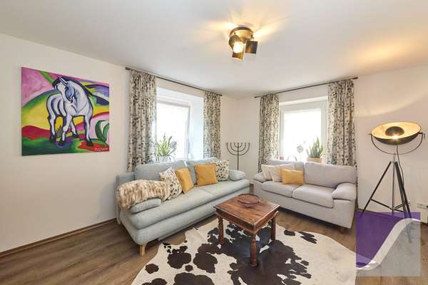 Bernkastel-Kues: Mehrfamilienhaus mit 7 PKW-Stellplätzen