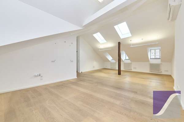 Bernkastel-Kues: „Villa Veltin“ - Imposantes Wohn- und Geschäftshaus an der Mosel