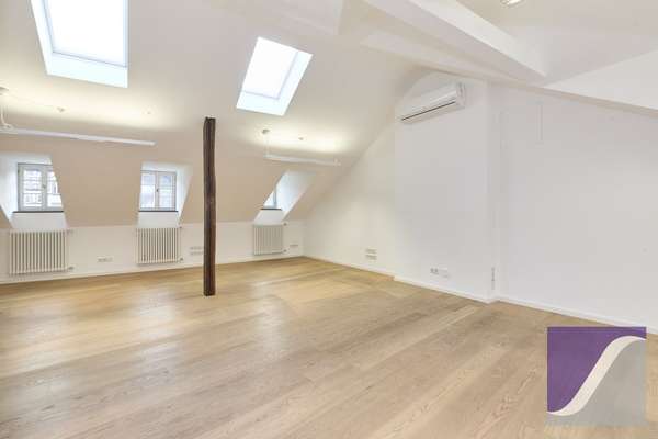 Bernkastel-Kues: „Villa Veltin“ - Imposantes Wohn- und Geschäftshaus an der Mosel