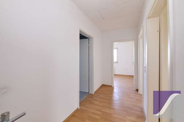 Morbach: Einfamilienhaus mit Einliegerwohnung und Garten