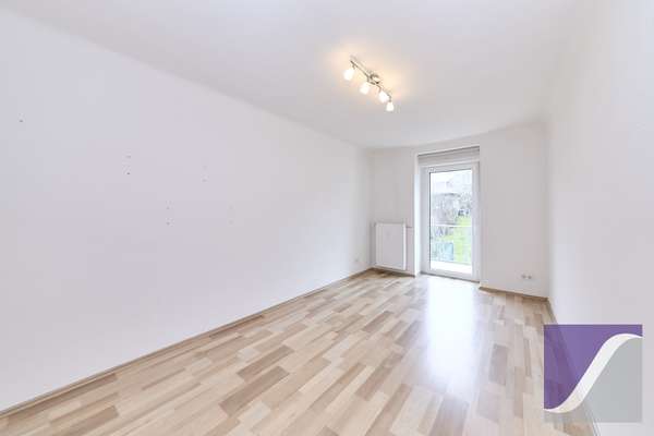 Bernkastel-Kues: 5-Zi.-Altbauwohnung mit Balkon in zentraler Lage