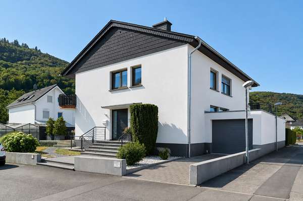 Bernkastel-Kues: Wohnhaus mit EG-Wohnung und zwei Ferienwohnungen
