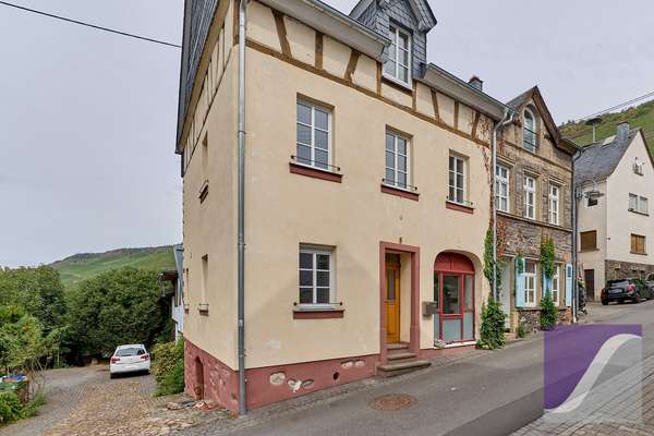 Graach an der Mosel: Historisches Winzerhaus mit Garten