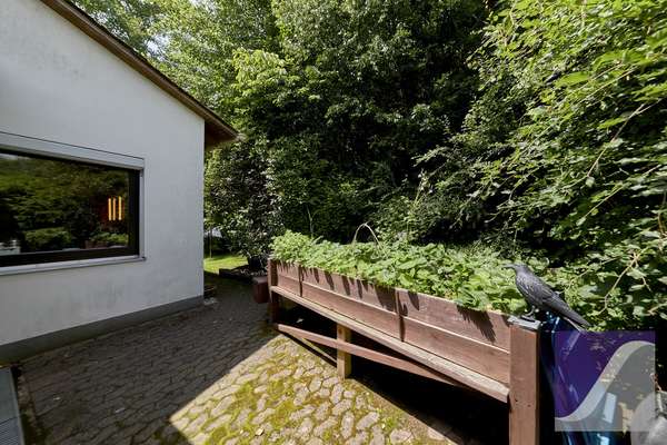 Prüm: Wohnhaus mit Ausblick in idyllischer Lage am Waldrand