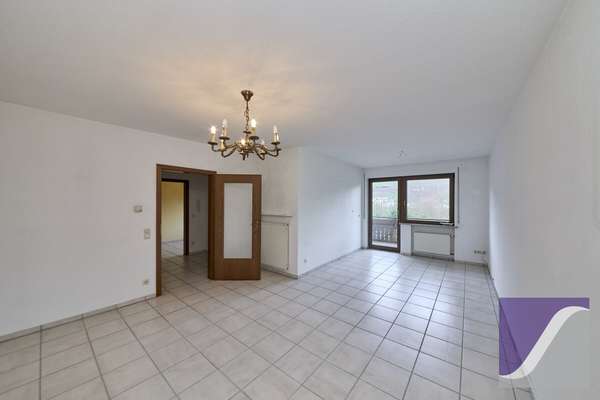 Zeltingen-Rachtig: 3-Zi.-Wohnung mit Moselblick und Garage