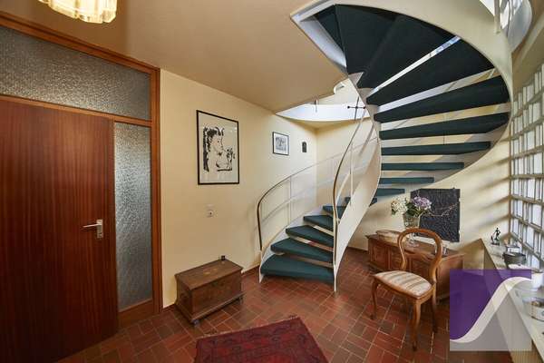 Bernkastel-Kues: Freistehendes Wohnhaus mit idyllischem Garten