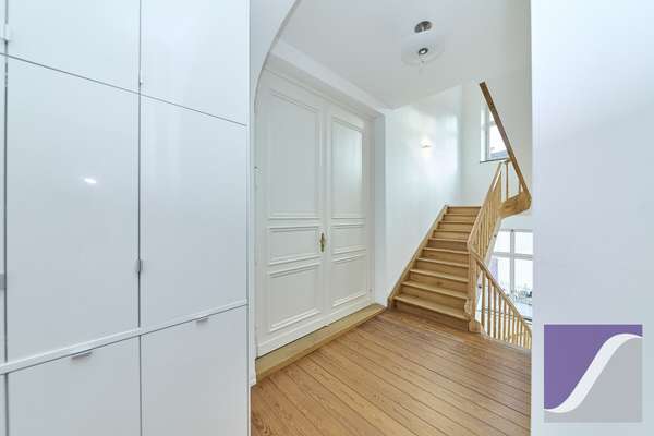 Bernkastel-Kues: „Villa Veltin“ - Imposantes Wohn- und Geschäftshaus an der Mosel