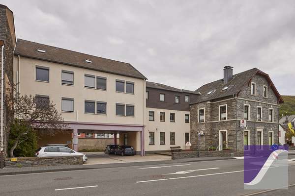 Bernkastel-Kues: 4-Zi.-Wohnung mit Burgblick