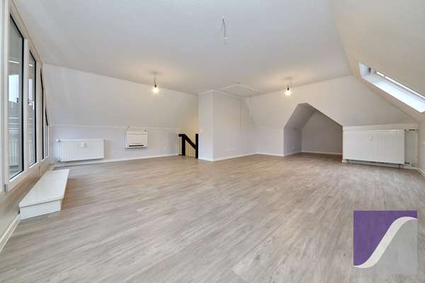 Bernkastel-Kues: Maisonette-Wohnung mit Dachterrasse und Burgblick