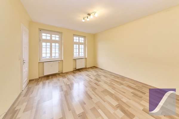 Bernkastel-Kues: 5-Zi.-Altbauwohnung mit Balkon in zentraler Lage