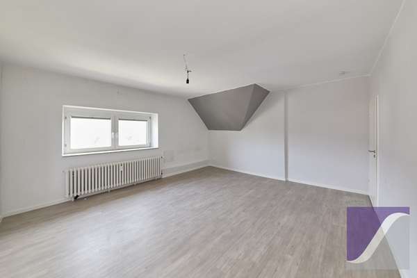 Bernkastel-Kues: 2-Zi.-Altbauwohnung -Erstbezug nach Sanierung-