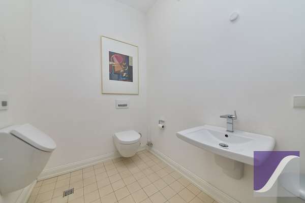 Bernkastel-Kues: „Villa Veltin“ - Imposantes Wohn- und Geschäftshaus an der Mosel