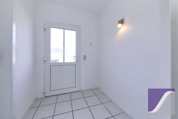 Morbach: Einfamilienhaus mit Einliegerwohnung und Garten