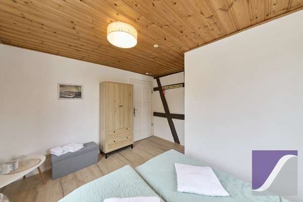 Lösnich: Gästehaus mit Betreiberwohnung und Moselblick