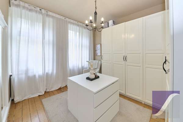 Ürzig: Wohnhaus mit 8 Zi., Panoramablick und Garten