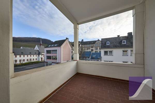 Bernkastel-Kues: „Villa Veltin“ - Imposantes Wohn- und Geschäftshaus an der Mosel