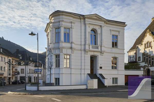 Bernkastel-Kues: „Villa Veltin“ - Imposantes Wohn- und Geschäftshaus an der Mosel