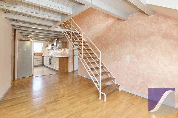 Lieser: 5-Zi.-Wohnung mit Dachterrasse und Fernblick