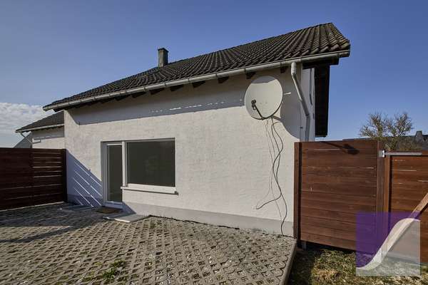 Morbach: Einfamilienhaus mit Einliegerwohnung und Garten