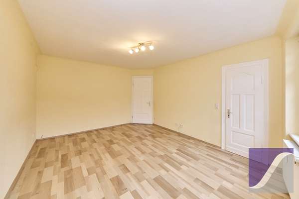 Bernkastel-Kues: 5-Zi.-Altbauwohnung mit Balkon in zentraler Lage