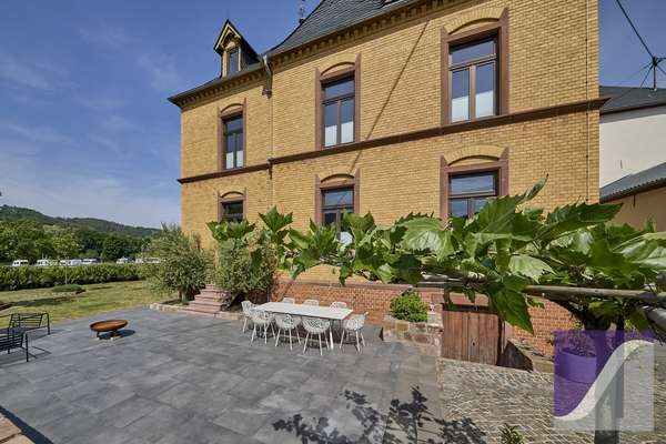 Exzellent sanierte Villa von 1896 mit Moselblick