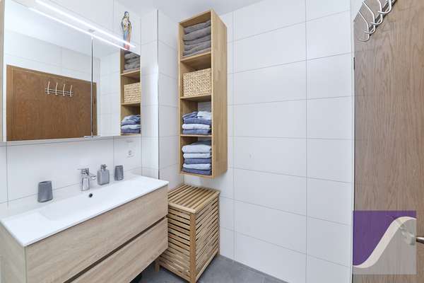 Graach: Bezugsfertiges Einfamilienhaus mit großer Terrasse und Garten