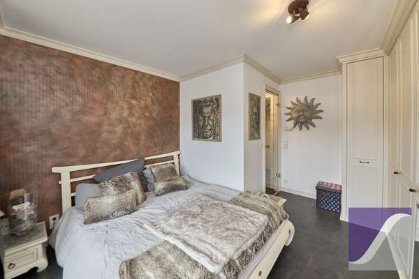 Bernkastel-Kues: Besonderes Anwesen mit parkartigem Garten