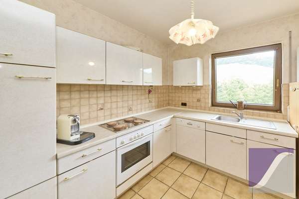 Zeltingen-Rachtig: 3-Zi-Wohnung mit Garage und Moselblick
