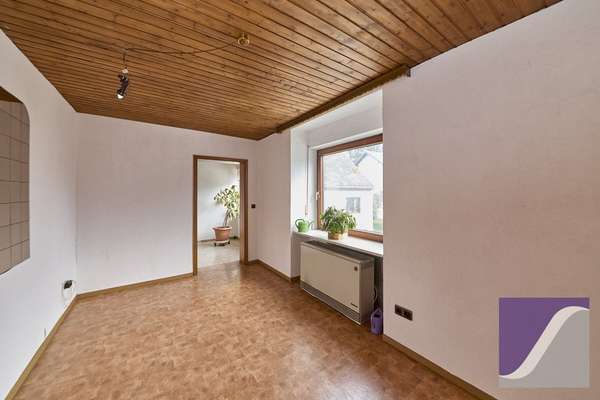 Mülheim: Zwei Häuser mit Garten und Parkplätzen zu einem Kaufpreis