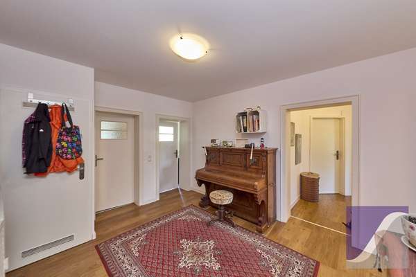 Trier: Sehr gepflegte Altbauwohnung mit Garten