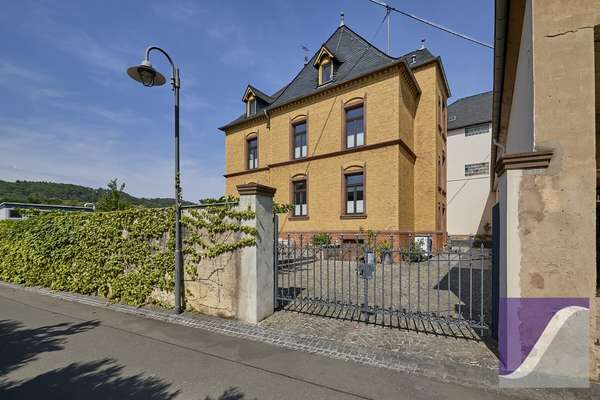 Exzellent sanierte Villa von 1896 mit Moselblick