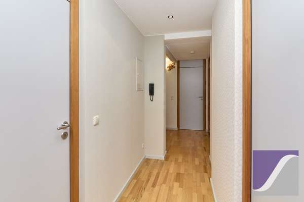 Lieser: 5-Zi.-Wohnung mit Dachterrasse und Fernblick