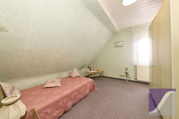 Lieser: Wohnhaus mit Erweiterungspotenzial, Schuppen und Garten