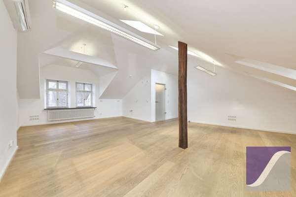 Bernkastel-Kues: „Villa Veltin“ - Imposantes Wohn- und Geschäftshaus an der Mosel