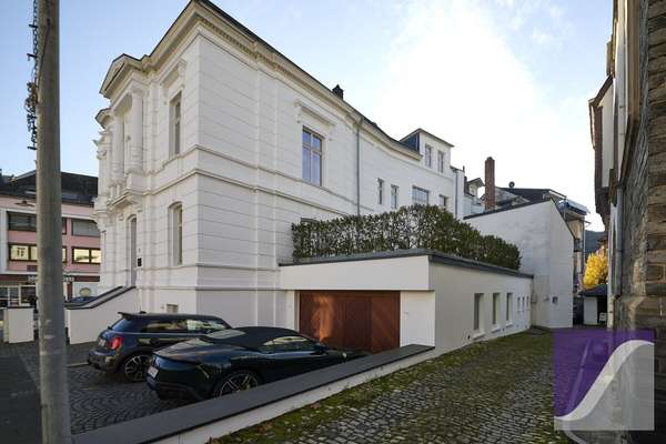 Bernkastel-Kues: „Villa Veltin“ - Imposantes Wohn- und Geschäftshaus an der Mosel