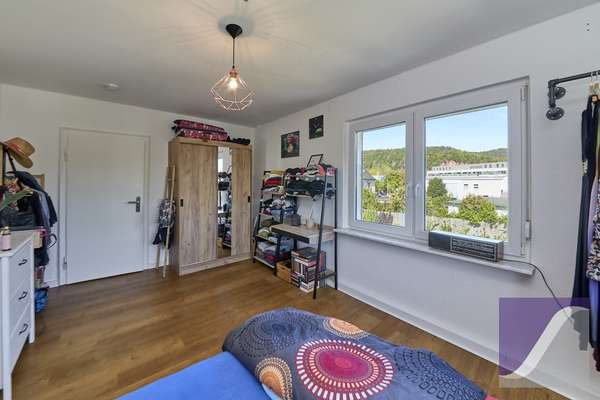 Trier: Sehr gepflegte Altbauwohnung mit Garten