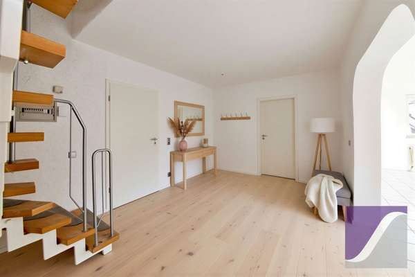 Morbach: Einfamilienhaus mit Einliegerwohnung und Garten